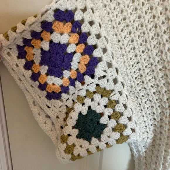 Universal Thread Ivory Crochet Sweater - Picture 2 of 5